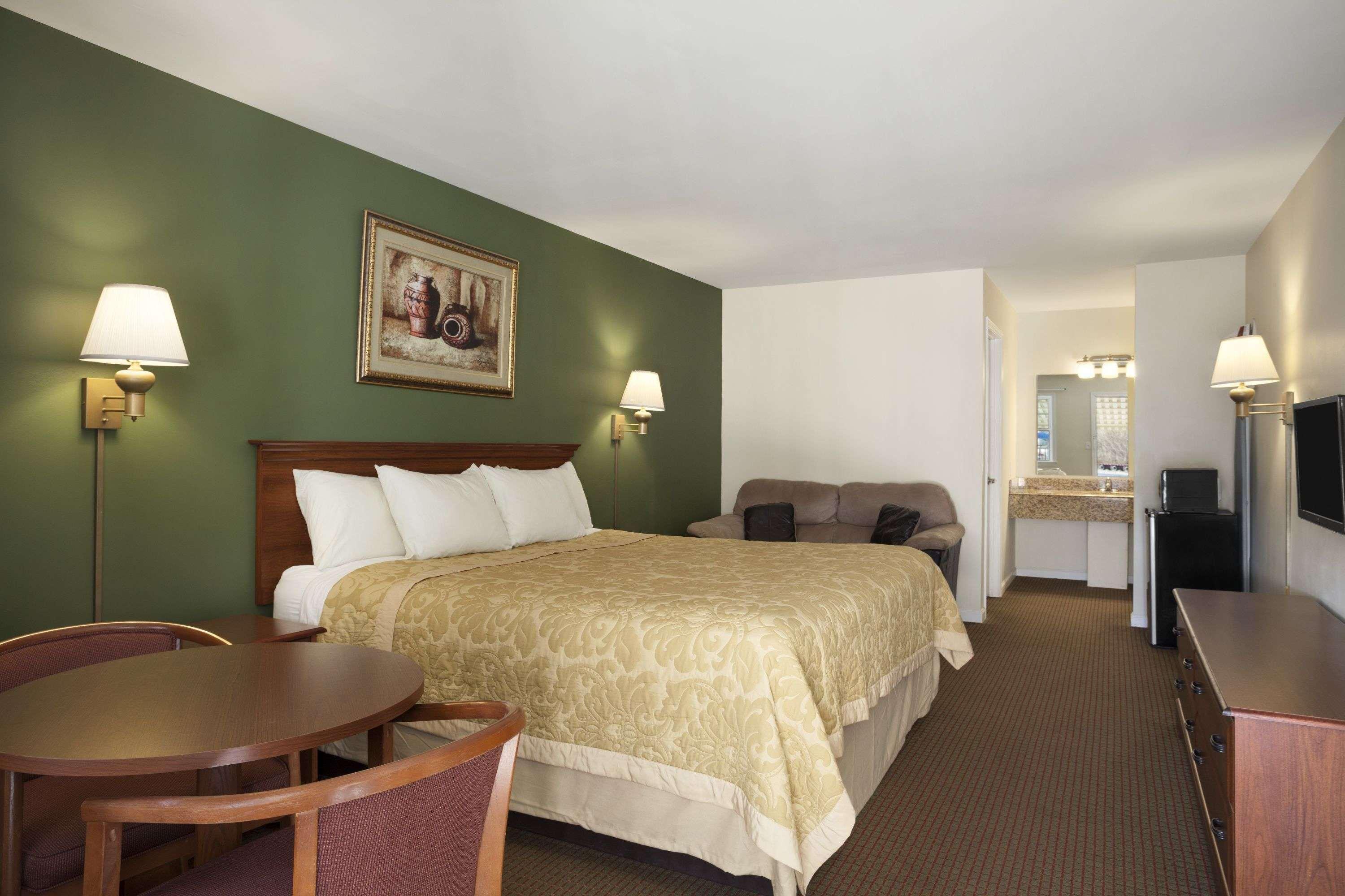 Super 8 By Wyndham Mifflinville Near Bloomsburg Εξωτερικό φωτογραφία